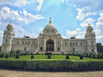 Amritsar ↔ Kolkata return from ₹14,369